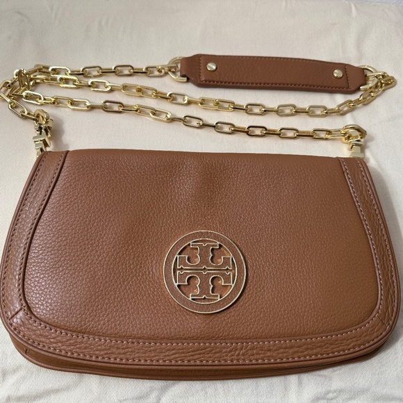 Tory Burch Handbags - Tory Burch Amanda Crossbody Purse